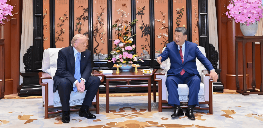 Trump in China: Taiwan Was Not Sold, Hormuz Was Not Opened
